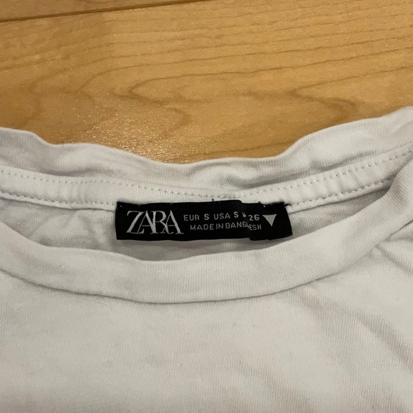 Basic white Zara tee - Picture 2 of 2